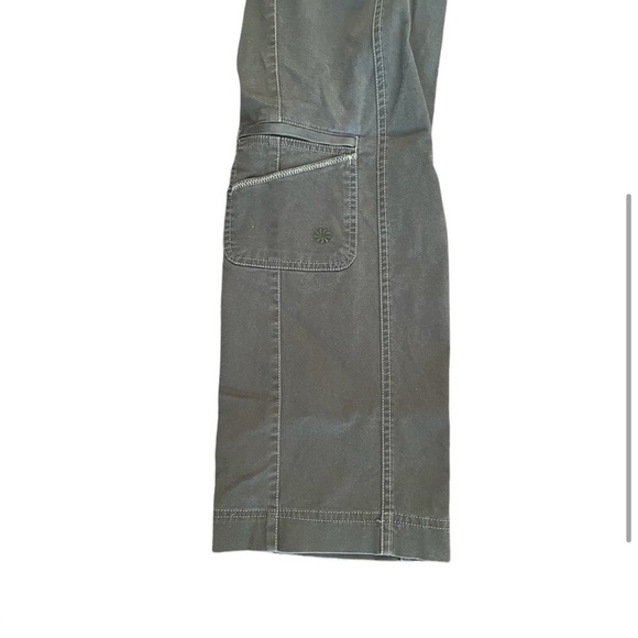 Athleta army green cargo style organic cotton blend utility gorpcore pant size 2 - Picture 2 of 12